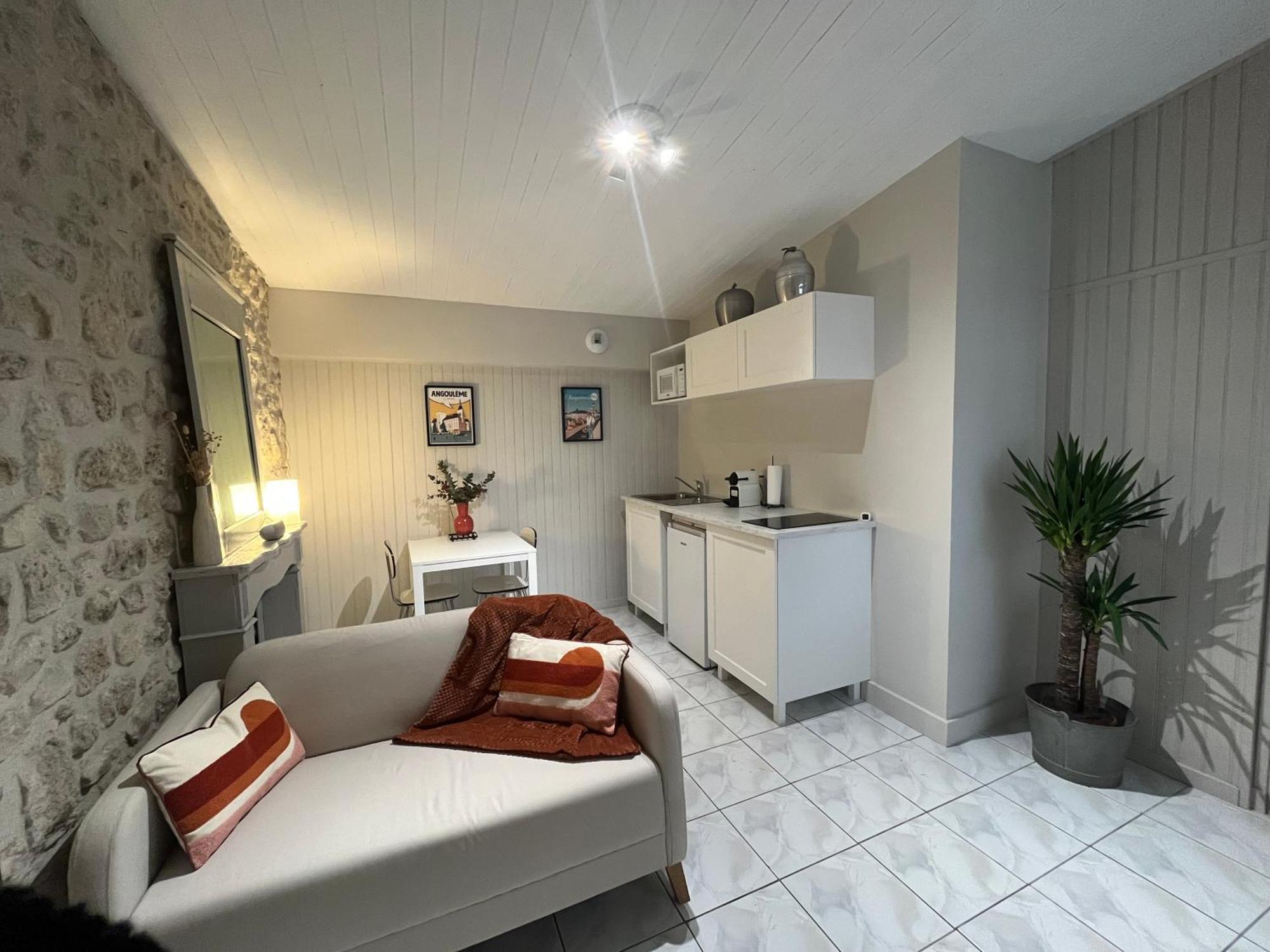 Aux Portes D'angouleme Apartment Champniers (Charente)